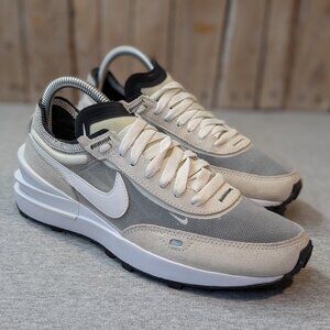 Nike Waffle One White/Black Size 7.5 Womens